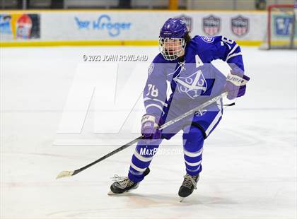Thumbnail 2 in Brentwood vs Father Ryan photogallery.