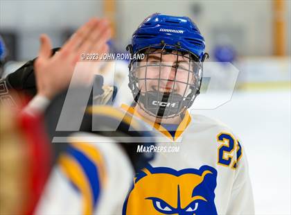 Thumbnail 2 in Brentwood vs Father Ryan photogallery.