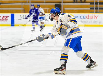 Thumbnail 1 in Brentwood vs Father Ryan photogallery.