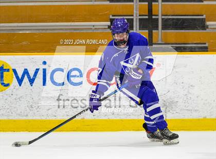 Thumbnail 2 in Brentwood vs Father Ryan photogallery.