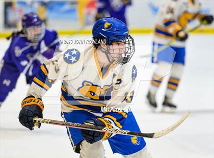 Thumbnail 2 in Brentwood vs Father Ryan photogallery.