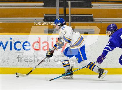 Thumbnail 3 in Brentwood vs Father Ryan photogallery.