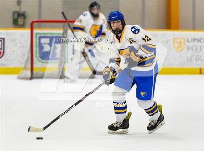 Thumbnail 1 in Brentwood vs Father Ryan photogallery.