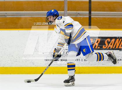 Thumbnail 1 in Brentwood vs Father Ryan photogallery.