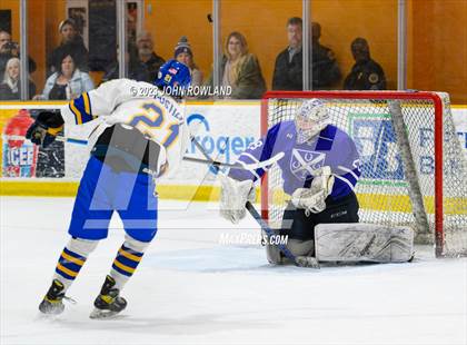 Thumbnail 2 in Brentwood vs Father Ryan photogallery.