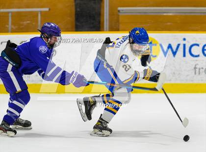 Thumbnail 1 in Brentwood vs Father Ryan photogallery.