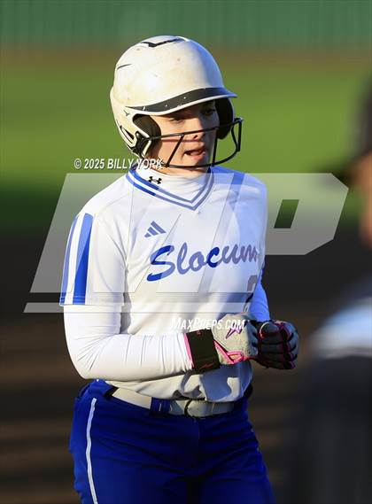 Thumbnail 2 in Slocum vs Longview photogallery.