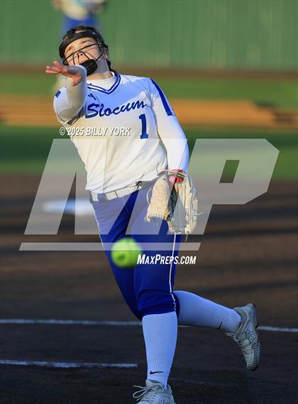 Thumbnail 1 in Slocum vs Longview photogallery.