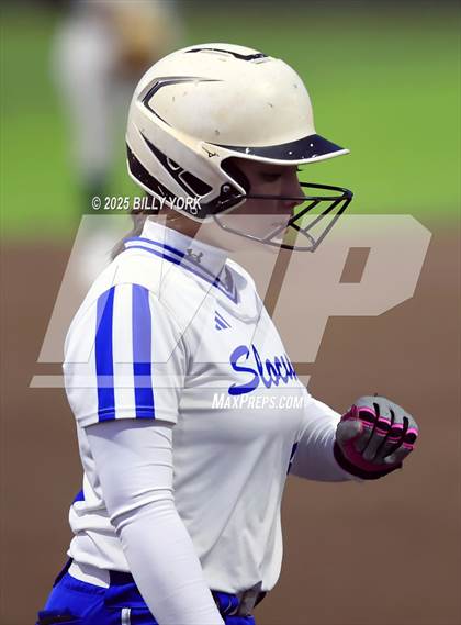 Thumbnail 2 in Slocum vs Longview photogallery.