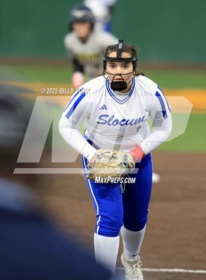 Thumbnail 2 in Slocum vs Longview photogallery.