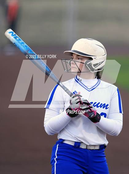 Thumbnail 1 in Slocum vs Longview photogallery.