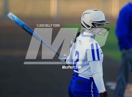 Thumbnail 1 in Slocum vs Longview photogallery.