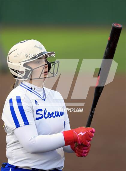 Thumbnail 3 in Slocum vs Longview photogallery.