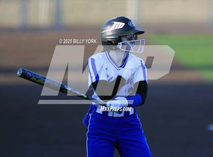 Thumbnail 1 in Slocum vs Longview photogallery.