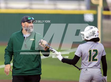 Thumbnail 2 in Slocum vs Longview photogallery.
