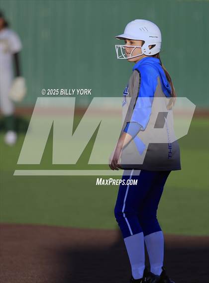 Thumbnail 1 in Slocum vs Longview photogallery.
