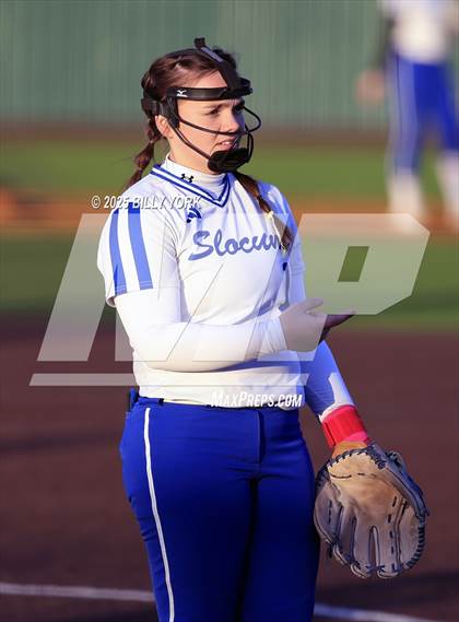 Thumbnail 2 in Slocum vs Longview photogallery.
