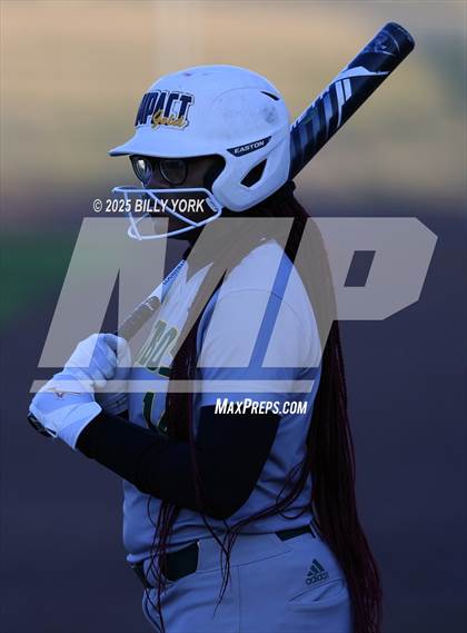 Thumbnail 3 in Slocum vs Longview photogallery.