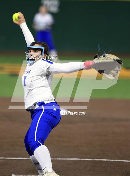 Thumbnail 1 in Slocum vs Longview photogallery.