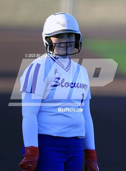Thumbnail 2 in Slocum vs Longview photogallery.