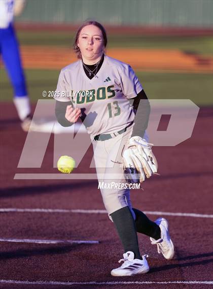 Thumbnail 3 in Slocum vs Longview photogallery.