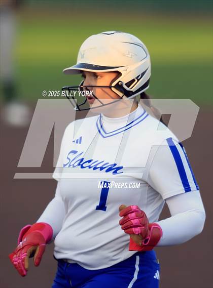 Thumbnail 2 in Slocum vs Longview photogallery.