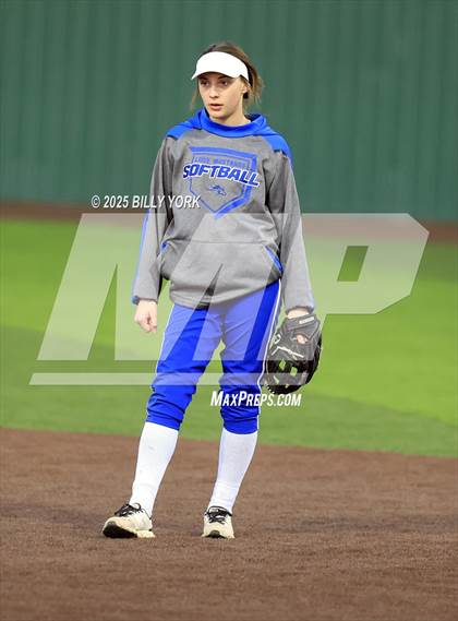 Thumbnail 2 in Slocum vs Longview photogallery.