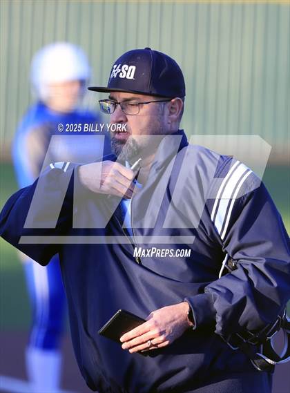 Thumbnail 2 in Slocum vs Longview photogallery.