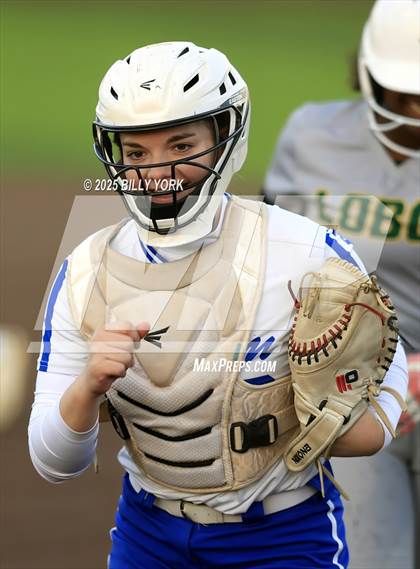 Thumbnail 1 in Slocum vs Longview photogallery.
