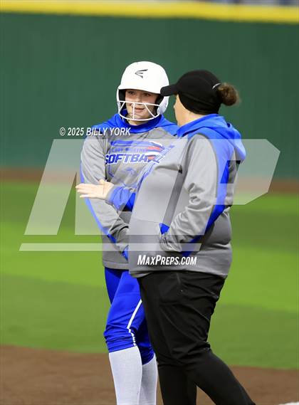 Thumbnail 3 in Slocum vs Longview photogallery.