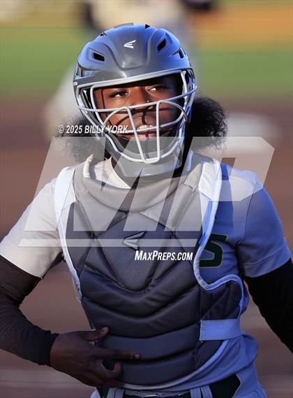 Thumbnail 2 in Slocum vs Longview photogallery.
