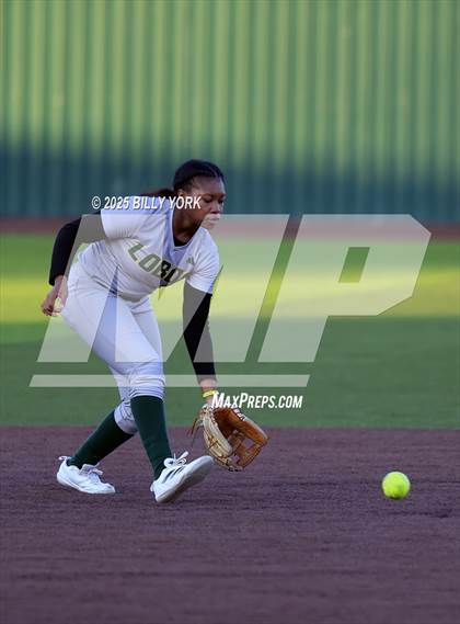 Thumbnail 1 in Slocum vs Longview photogallery.