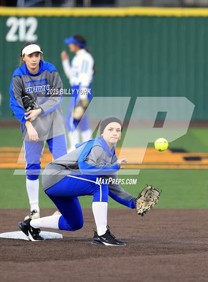 Thumbnail 2 in Slocum vs Longview photogallery.