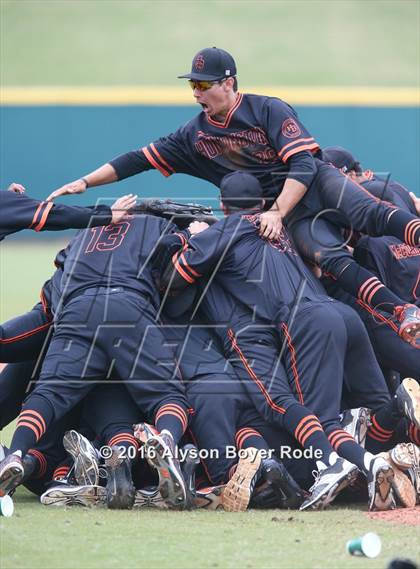 Thumbnail 3 in Chaminade @ Huntington Beach Championship (National High School Invitational)  photogallery.