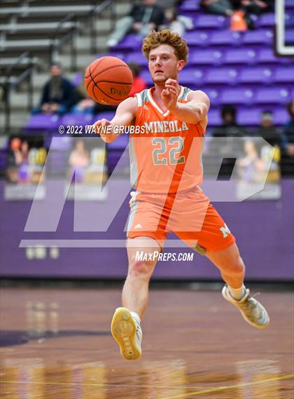 Thumbnail 2 in Mineola @ Jefferson (3A Region 2 Area Playoff) photogallery.