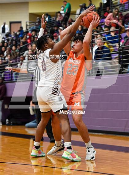 Thumbnail 1 in Mineola @ Jefferson (3A Region 2 Area Playoff) photogallery.