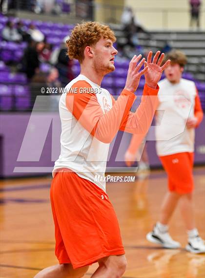 Thumbnail 1 in Mineola @ Jefferson (3A Region 2 Area Playoff) photogallery.