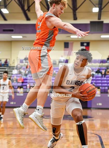 Thumbnail 2 in Mineola @ Jefferson (3A Region 2 Area Playoff) photogallery.