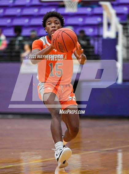 Thumbnail 1 in Mineola @ Jefferson (3A Region 2 Area Playoff) photogallery.