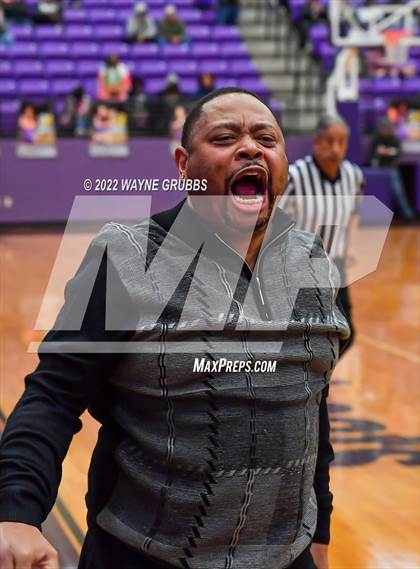 Thumbnail 3 in Mineola @ Jefferson (3A Region 2 Area Playoff) photogallery.