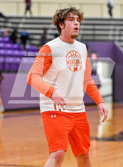Thumbnail 2 in Mineola @ Jefferson (3A Region 2 Area Playoff) photogallery.