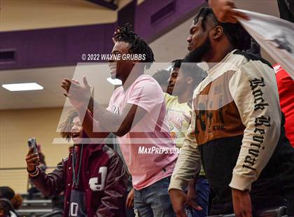 Thumbnail 1 in Mineola @ Jefferson (3A Region 2 Area Playoff) photogallery.