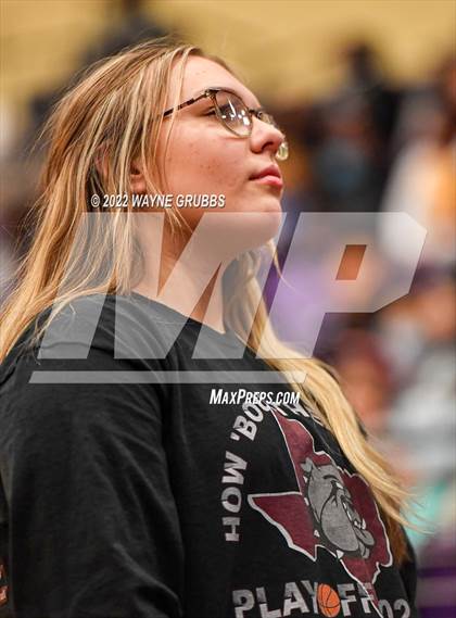 Thumbnail 2 in Mineola @ Jefferson (3A Region 2 Area Playoff) photogallery.