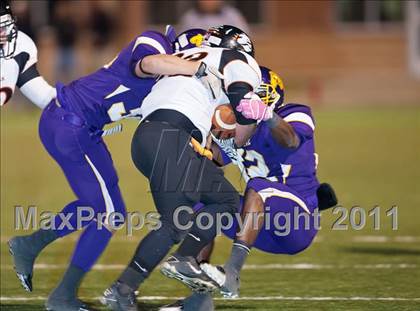 Thumbnail 1 in Wylie vs. Burkburnett (3A Division 1 Region 1 Bi-District) photogallery.