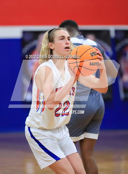 Thumbnail 1 in Kinston @ West Carteret photogallery.