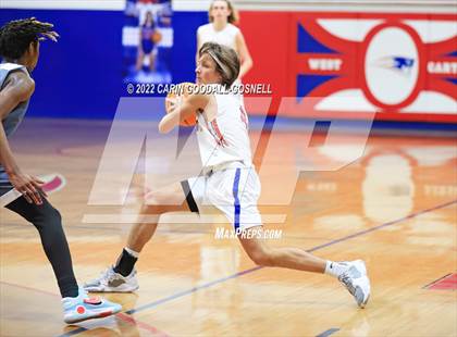 Thumbnail 1 in Kinston @ West Carteret photogallery.
