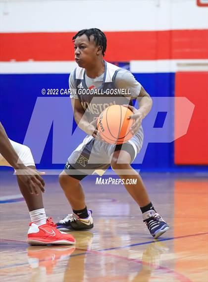 Thumbnail 2 in Kinston @ West Carteret photogallery.