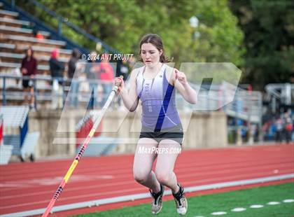 Thumbnail 1 in Santa Rosa Twilight Invitational photogallery.