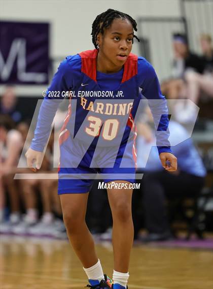 Thumbnail 2 in Siegel vs. Harding Academy photogallery.