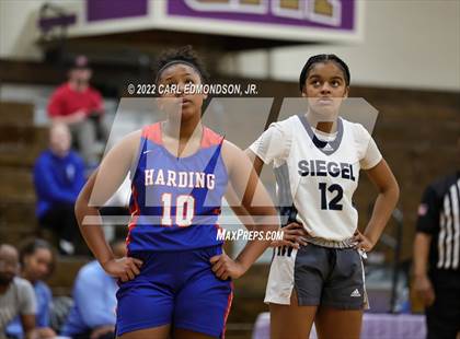 Thumbnail 3 in Siegel vs. Harding Academy photogallery.